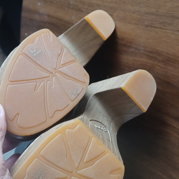 BORN CAPELLA WOMENS SZ 7 ANKLE BOOTS NEW $165 - Picture 6 of 8